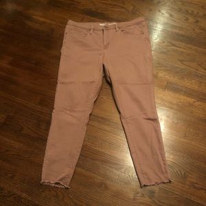 Rose power stretch jeans with fray at ankle!